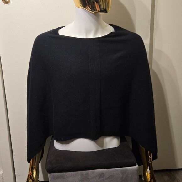 🍂 Autumn Whisper | 100% Pure Black Cashmere Poncho | Effortless Romance - Picture 2 of 10